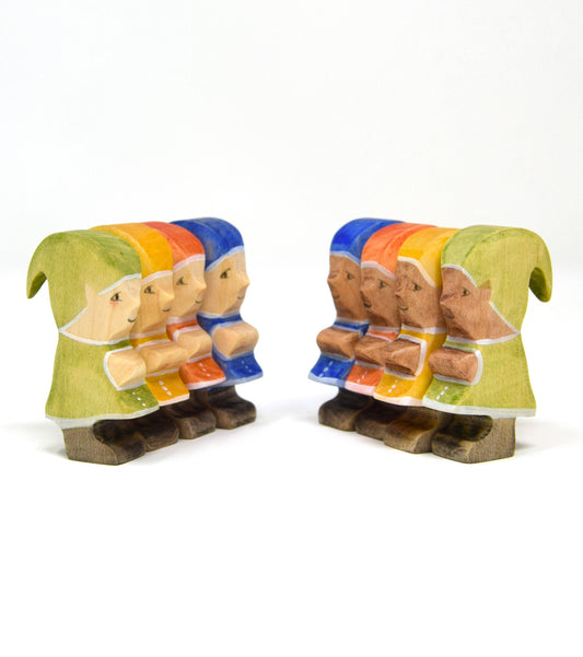 Gold Christmas Elf: Plain