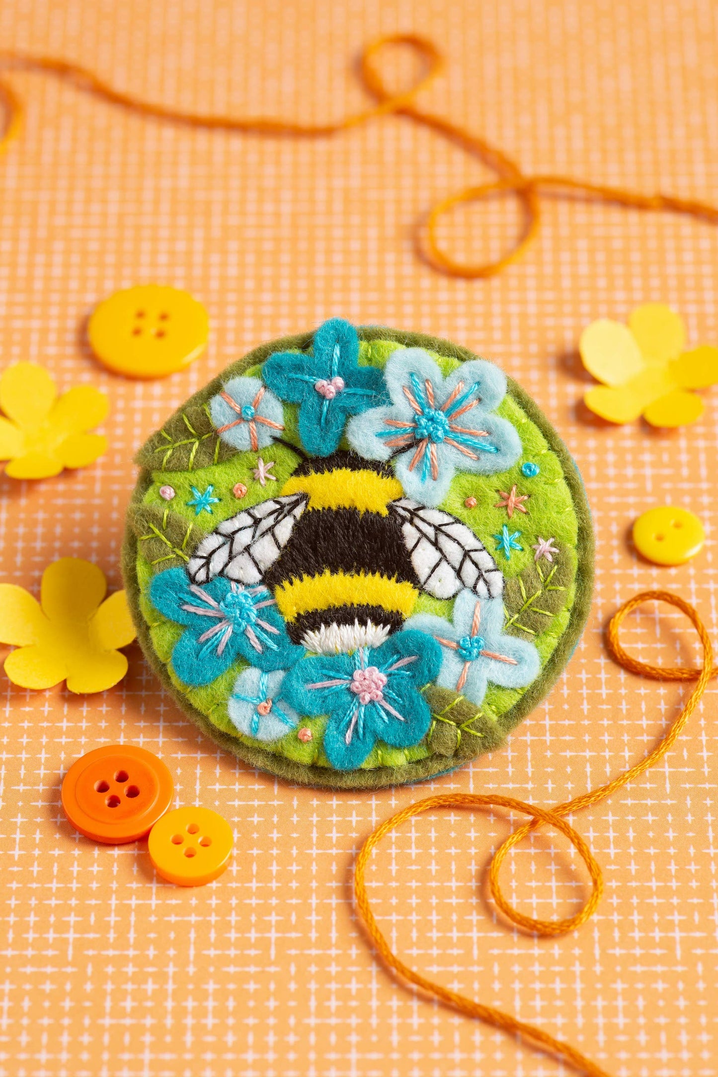 Complete Craft Kit | Bumblebee Felt Brooch