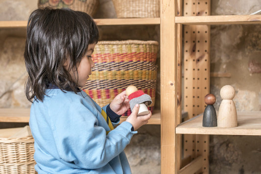 Adult Nins Dark Wood